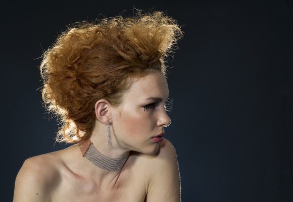 Le collier ras du cou : quelle signification?